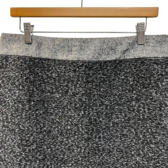 Liz Claiborne Black And Sparkle Tweed Wool Blend Pencil Skirt - Picture 2 of 8
